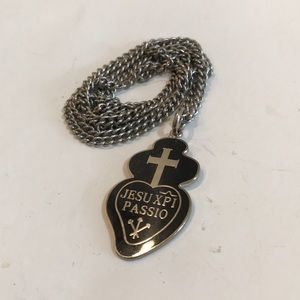 JESU XPI PASSIO Pendant necklace.